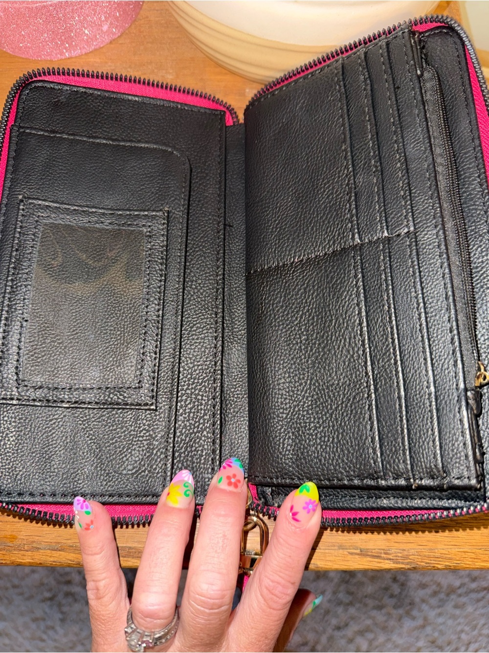 Betsey Johnson Hot Pink Bow Wristlet Clutch - Picture 6 of 7